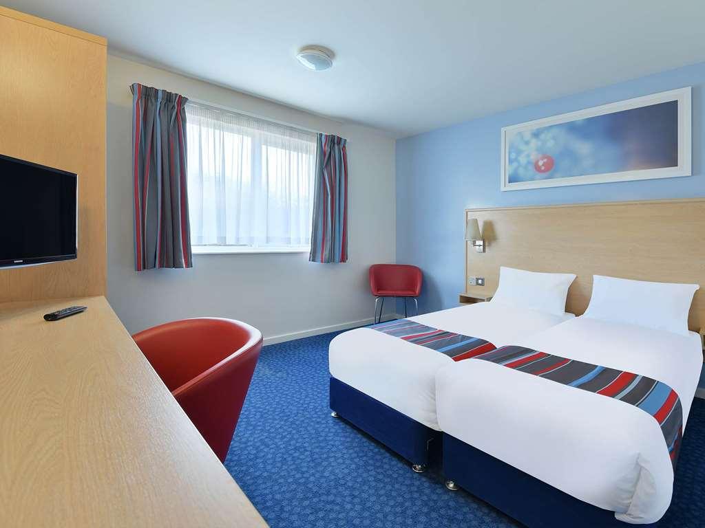 Travelodge Swansea M4 Pokoj fotografie