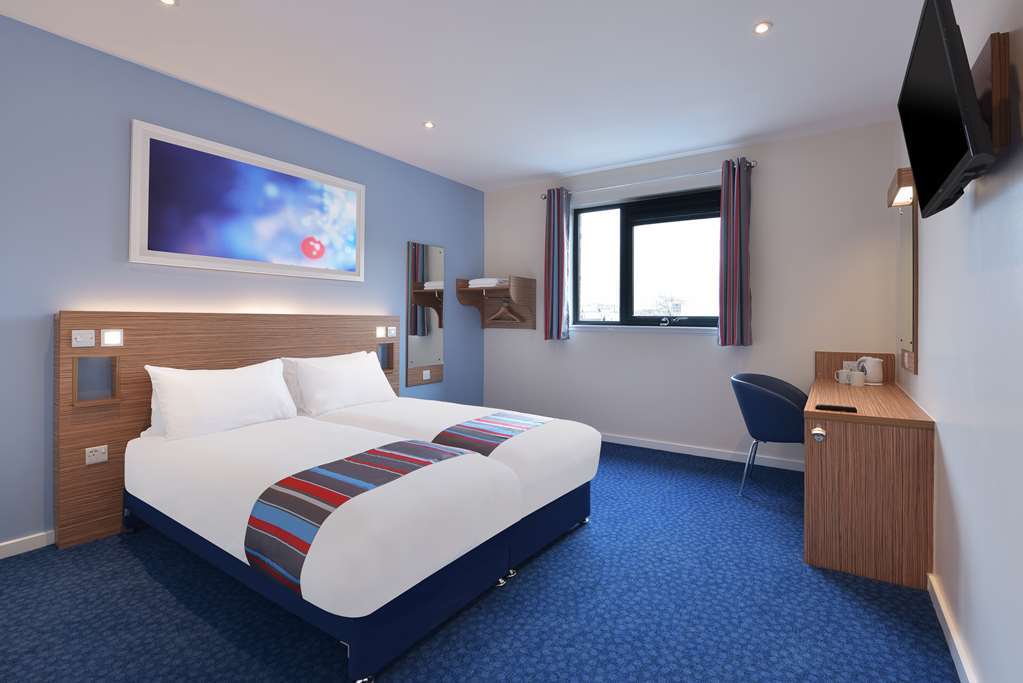 Travelodge Swansea M4 Pokoj fotografie